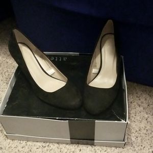 Target black wedges